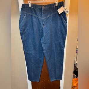 Vintage Touché Jeans with pleats and pockets. 40” waist 31” inseam